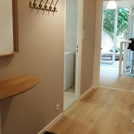 Cote Jardin Apartment